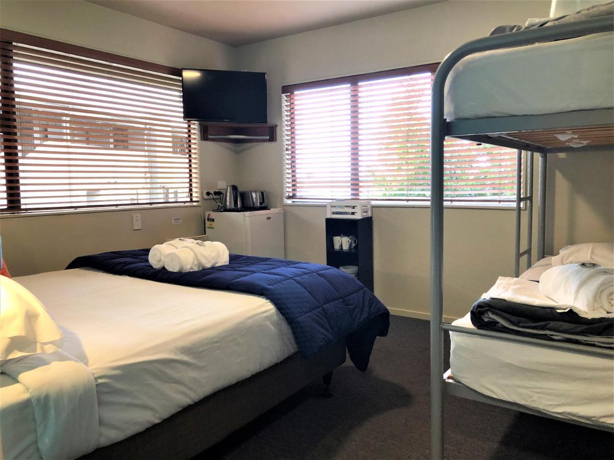 ไคเทอรี ลอดจ์ Hostel Kaiteriteri ภายนอก รูปภาพ