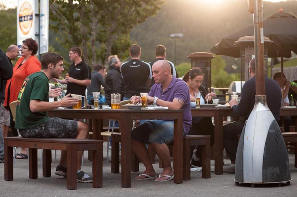 ไคเทอรี ลอดจ์ Hostel Kaiteriteri ภายนอก รูปภาพ